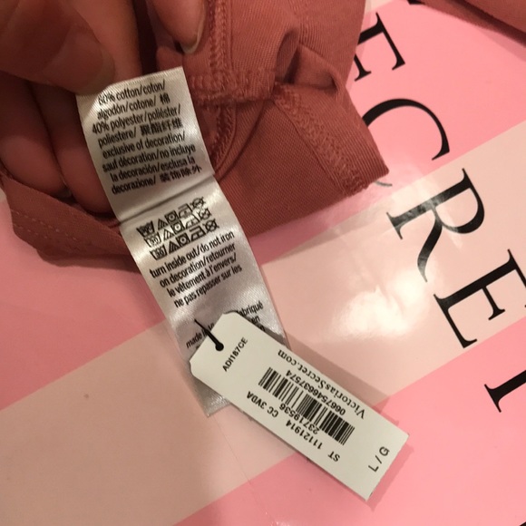 Victoria’s Secret Logo Twist Open-back Sports Tank - Picture 6 of 6